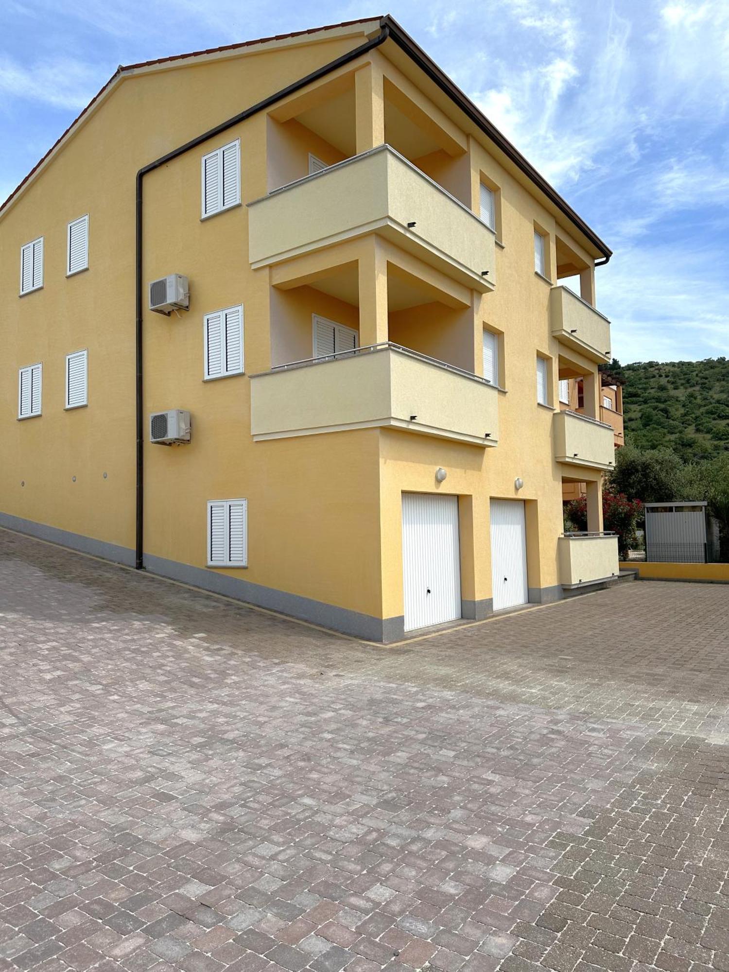 Apartments Quarnero ラバック エクステリア 写真